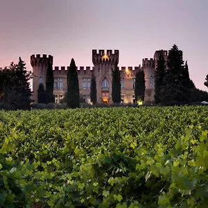 https://hostellerie-du-chateau-des-fines-roches.fr-provencehotel.com